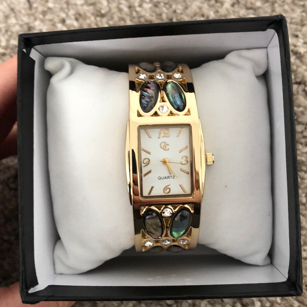 Gorgeous Gold Coast Snap-On watch. Brand New